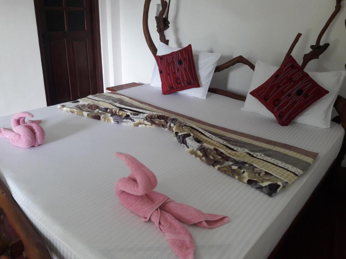 La Rochelle Bed and Breakfast Ella Buitenkant foto
